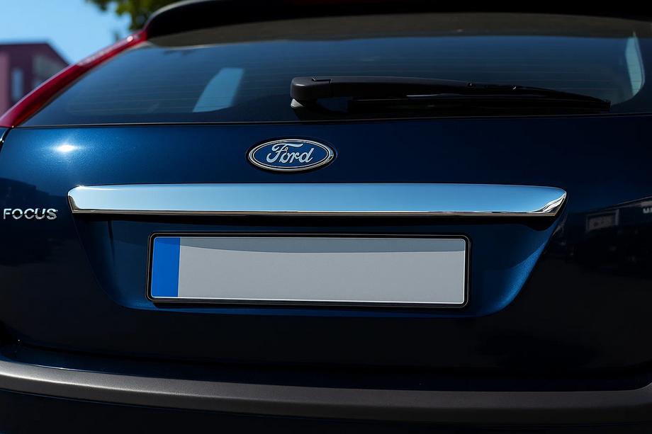 Ford Focus II 2005-2008 Coquille de hayon (HB, inox) Carmos - Acier Inoxydable Turc Image