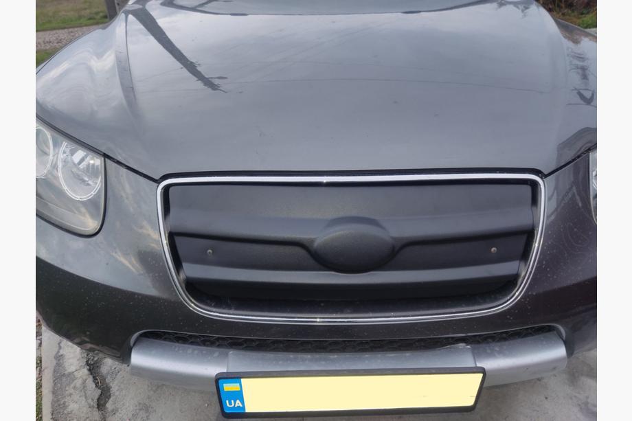 Hyundai Santa Fe 2 2006-2012 Grille d'hiver 2005-2010 (supérieure) Brillant Photo 4