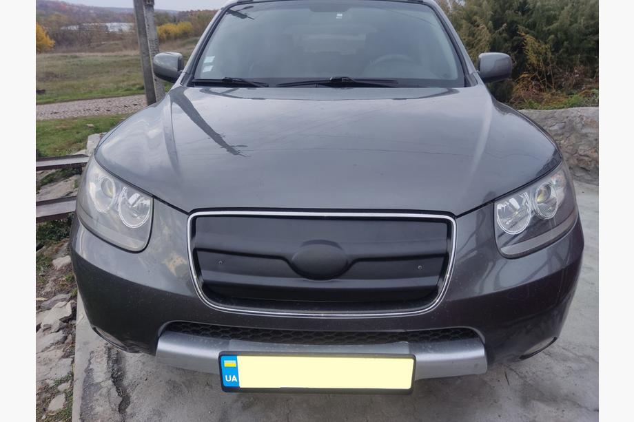 Hyundai Santa Fe 2 2006-2012 Grille d'hiver 2005-2010 (supérieure) Brillant Photo 2