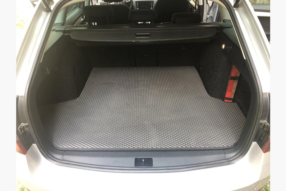 Skoda Octavia III A7 2013-2019 Tapis de coffre SW V-4 (EVA, Noir) Image