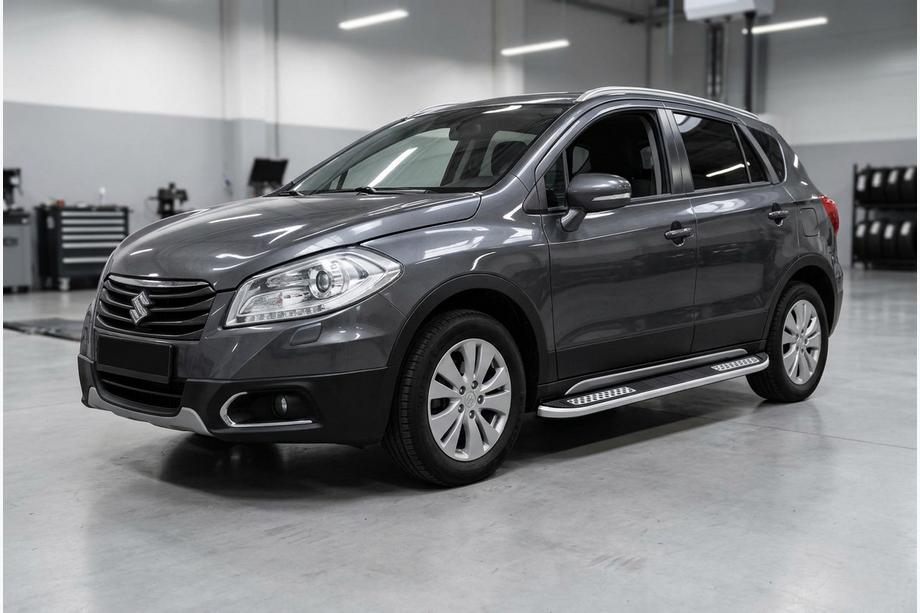 Suzuki SX4 S-Cross 2013-2016 Marchepieds Latéraux Tayga V2 (2 pcs, Aluminium) Image