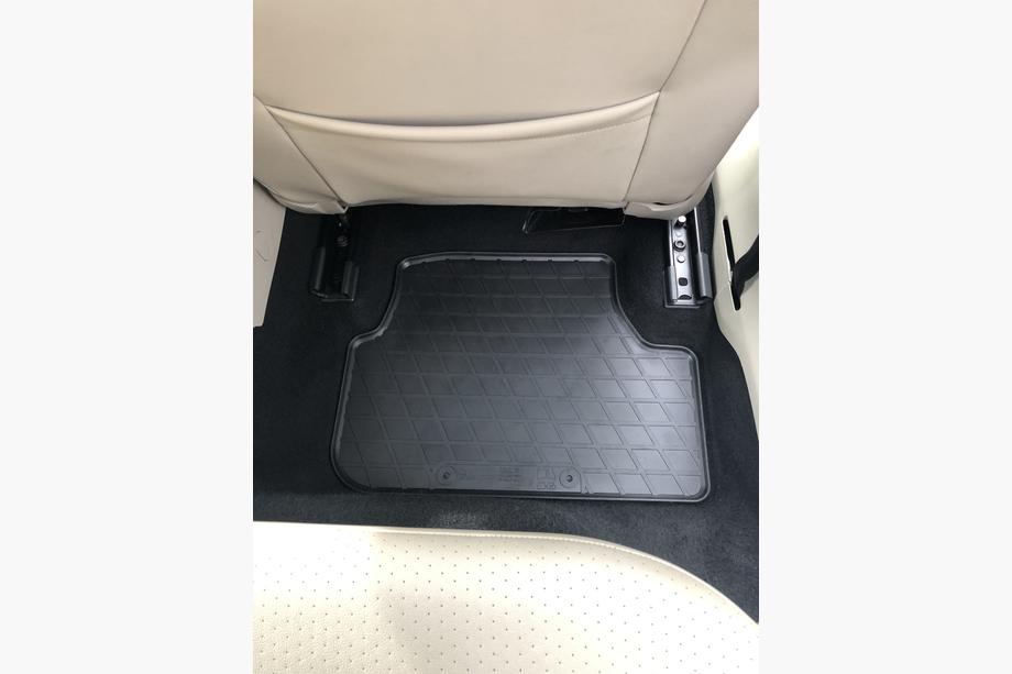 Volkswagen Golf 7/E-Golf 2012-2020 Tapis en caoutchouc pour E-Golf (4 pcs, Stingray Premium) Photo 3