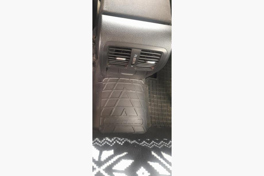 Volkswagen Passat B6 2006-2012 Tapis tunnel arriere (Stingray Premium) Image