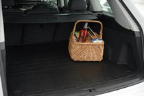 Audi Q7 2015–2026 Tapis de coffre en caoutchouc (Stingray) photo 3