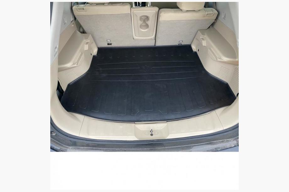Nissan X-trail T32/Rogue 2014-2021 Tapis de coffre en caoutchouc (Roue de secours, Stingray) Image