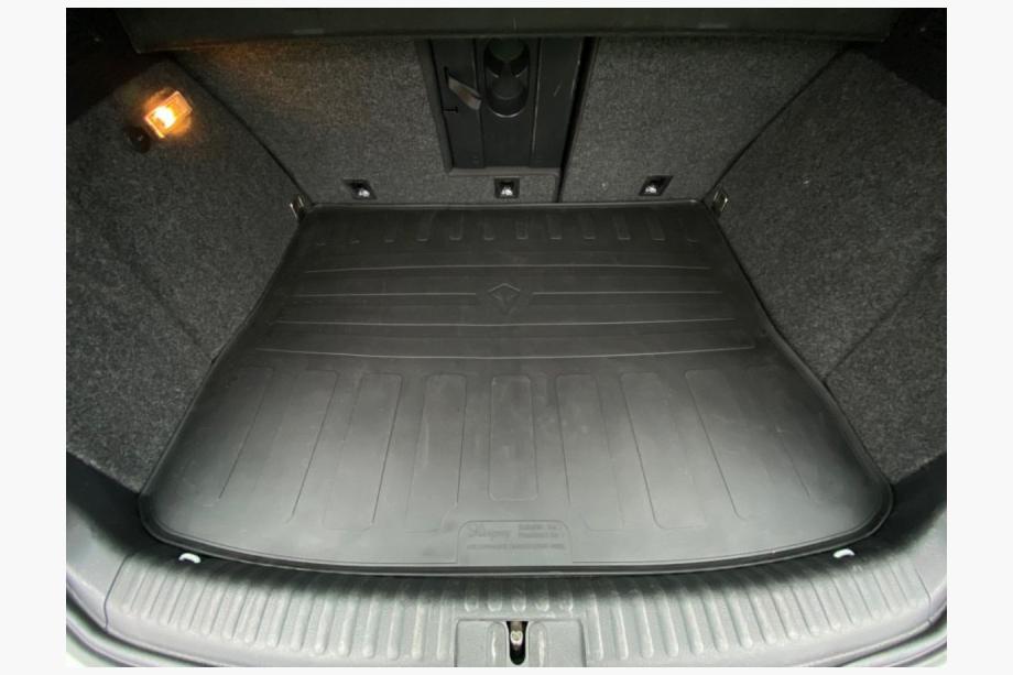 Volkswagen Tiguan 2007-2016 Tapis de coffre en caoutchouc (Stingray) Image