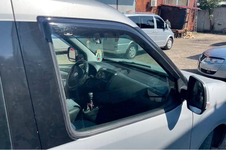 Opel Combo 2012-2018 Déflecteurs de Fenêtre (2 pcs, HIC) Image