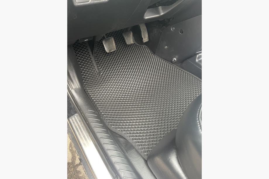 Ford Mondeo 2000-2007 Tapis de sol EVA (noirs) Image