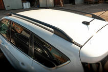 Ford Kuga/Escape 2013-2019 Barres de toit Skyport (noires) photo 4