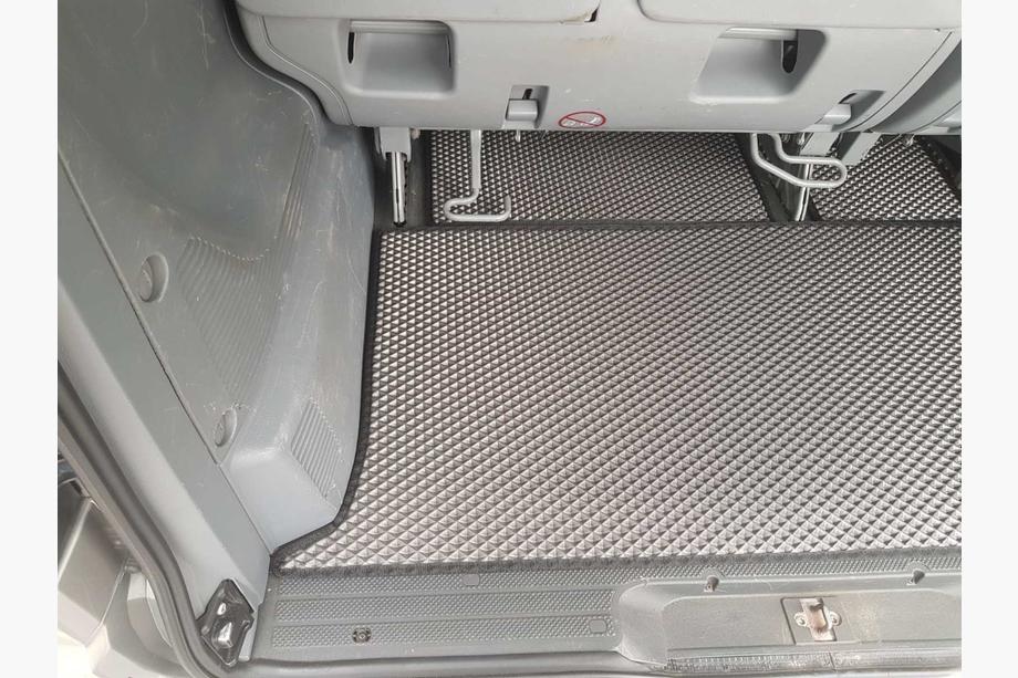 Mercedes Viano 2004-2014 Tapis de sol EVA V2 (Retrait uniquement, Set complet, Noir) Photo 17