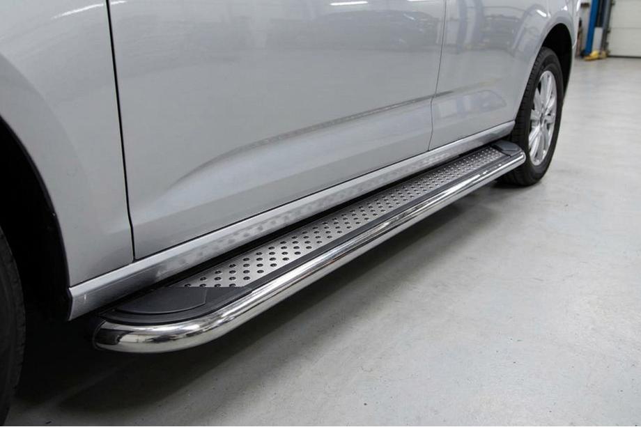 Volkswagen Caddy 2020- Marchepieds Latéraux Maydos V2 (2 pcs, Aluminium & Inox) Image