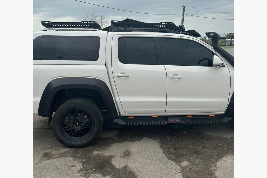 Volkswagen Amarok 2010-2022 Marchepieds latéraux Dakar V2 avec LED (2 pcs, métal) Photo 7
