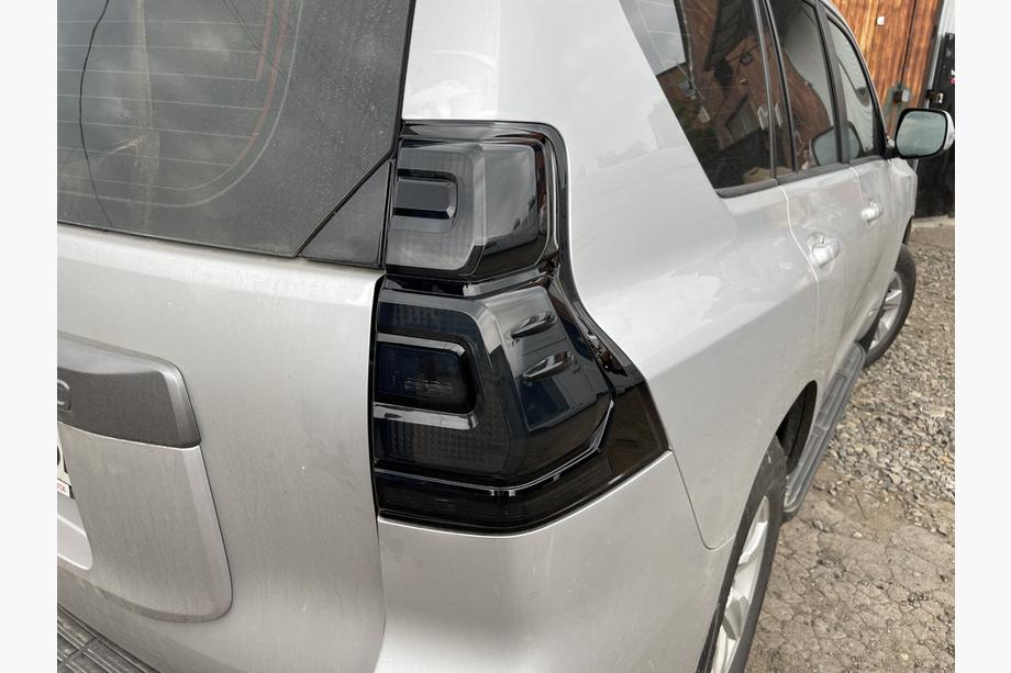 Toyota Land Cruiser Prado 150 2009-2023 Feux arrière BlackEdition V3 (2017+, Paire) Image