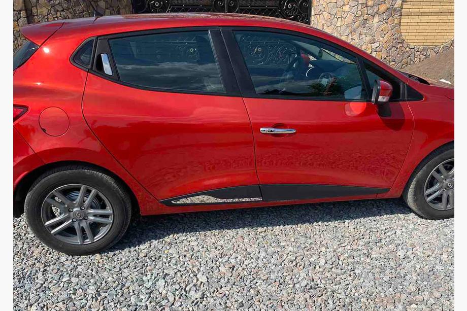 Renault Clio IV 2012-2019 Moulures de Portes (Arrières) Image