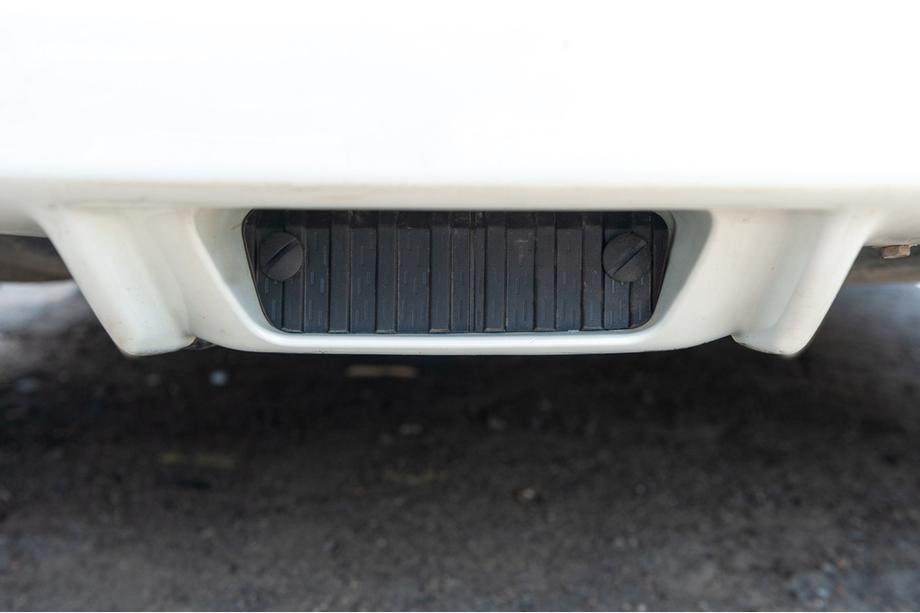 Nissan Leaf 2010-2017 Cache pour pare-chocs arrière (adaptable) Image