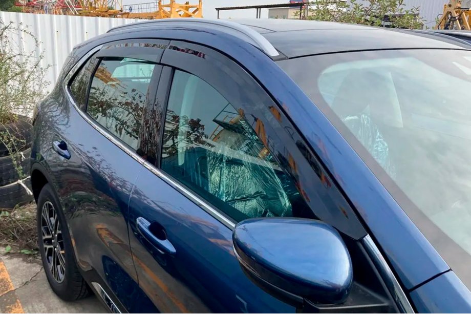Ford Kuga/Escape 2019- Déflecteurs de Fenêtre (4 pcs, HIC) Image