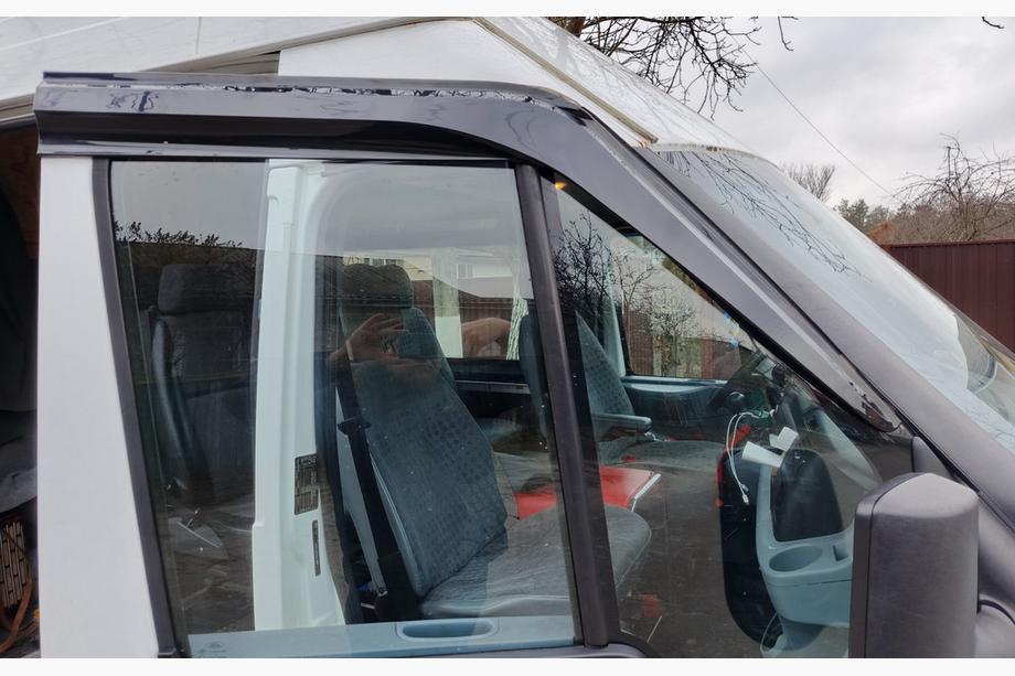 Ford Transit 2000–2014 Déflecteurs de Vitres (2 pcs, Sunplex Sport) Image