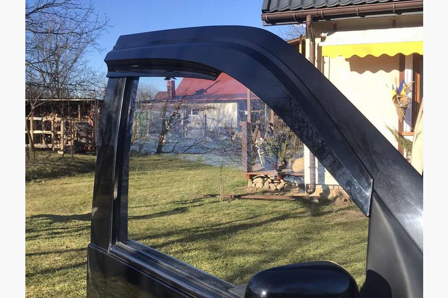 Mercedes Vito W638 1996-2003 Déflecteurs de Vitres (2 pcs, Sunplex Sport) Photo 4
