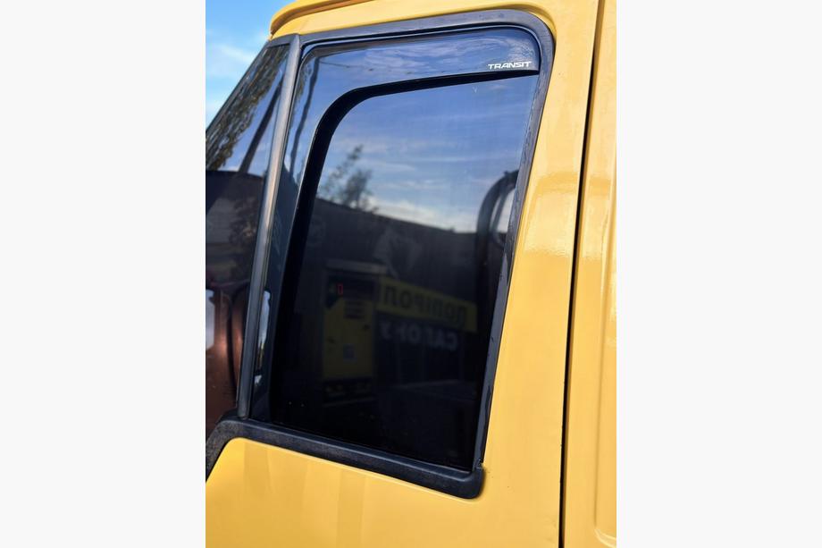 Ford Transit 2000–2014 Déflecteurs de Vitres Type G (2 pcs, Sunplex Sport) Image