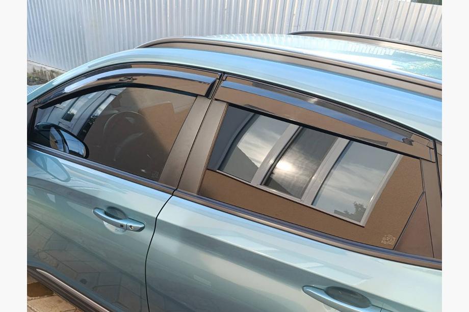 Hyundai Kona 2017-2023 Déflecteurs de Vitres (4 pcs, Sunplex Sport) Photo 2
