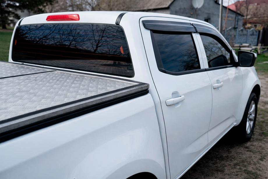 Isuzu D-Max 2019- Déflecteurs de Vitres (4 pcs, Sunplex Sport) Photo 5