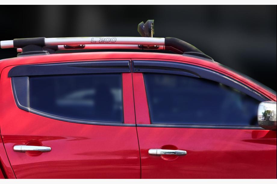 Mitsubishi L200 2006-2015 Déflecteurs de Vitres (4 pcs, Sunplex Sport) Photo 5
