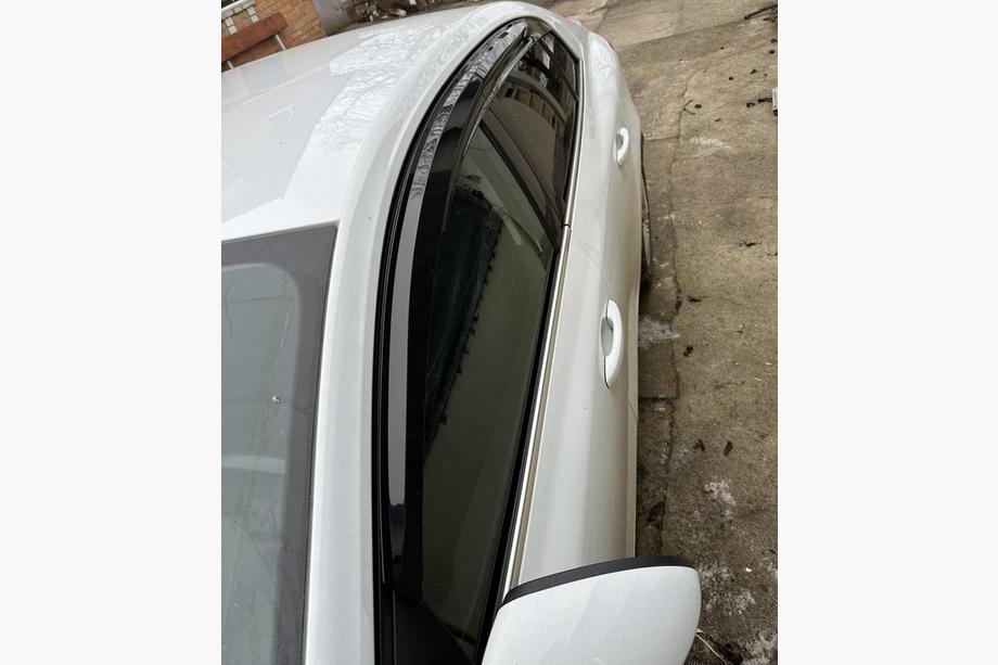 Renault Megane IV 2016-2025 Déflecteurs de Vitres SD (4 pcs, Sunplex Sport) Image