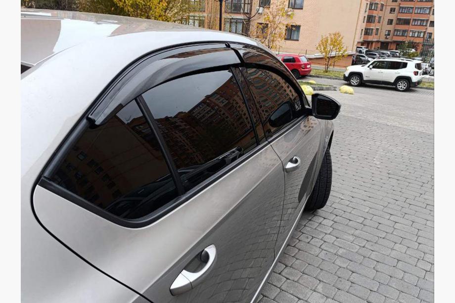 Skoda Octavia III A7 2013-2019 Déflecteurs d'air Liftback (4 pcs, Sunplex Sport) Photo 4