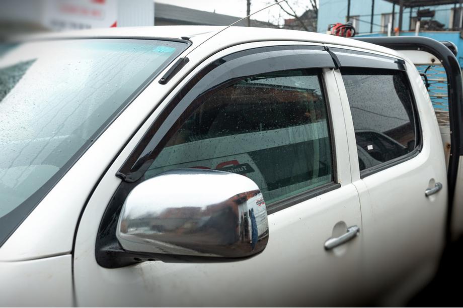 Toyota Hilux 2006-2015 Déflecteurs de Vitres (4 pcs, Sunplex Sport) Photo 1
