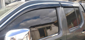 Nissan Navara 2006-2015 Déflecteurs de Vitres avec Moulure Chromée (4 pcs, Sunplex Chrome) photo 2