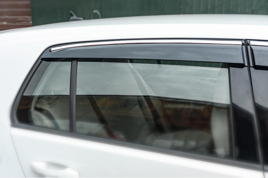 Volkswagen Golf 7/E-Golf 2012-2020 Déflecteurs de Vitres avec Moulure Chromée HB (4 pcs, Sunplex Chrome) Photo 3