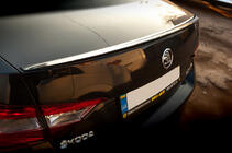 Skoda Superb 2015-2024 Becquet Lip (Sunplex, noir) (119,2cm*7,3cm) photo 2