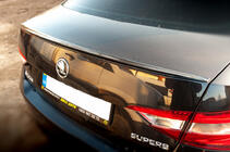 Skoda Superb 2015-2024 Becquet Lip (Sunplex, noir) (119,2cm*7,3cm) photo 1