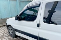 Peugeot Partner 1996-2008 Déflecteurs de fenêtre 11 cm (2 pcs, HIC) photo 2