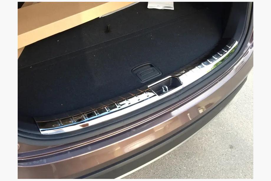 Hyundai Santa Fe 3 2012-2018 Seuil de coffre arrière chromé Photo 1