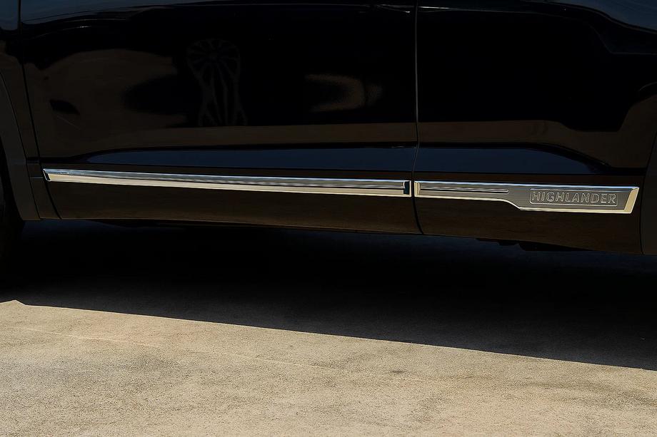 Toyota Highlander 2013-2019 Moulures de Portes Chromées Libao (ABS) Image