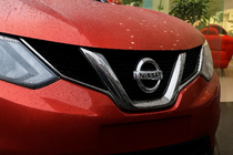 Nissan Qashqai 2014-2021 Couvre-Calandre Libao (Plastique) photo 1