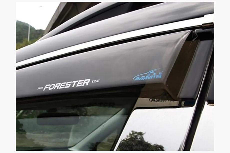 Subaru Forester 2013-2018 Déflecteurs de Vitres avec Chrome (4 pcs, Aomis) Image