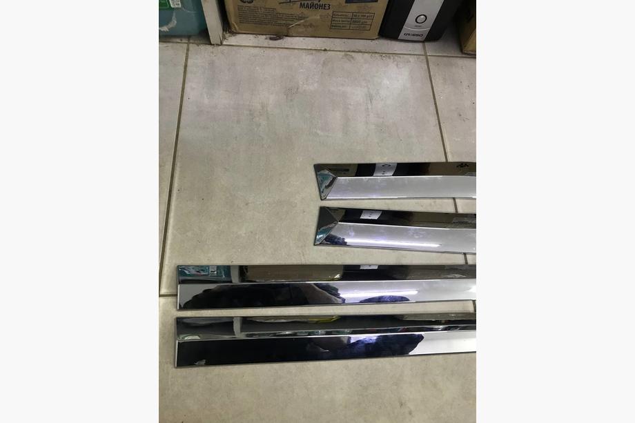 Lexus NX 2014-2021 PROMO! Baguettes de porte des deux côtés (4 pcs, plastique) Image