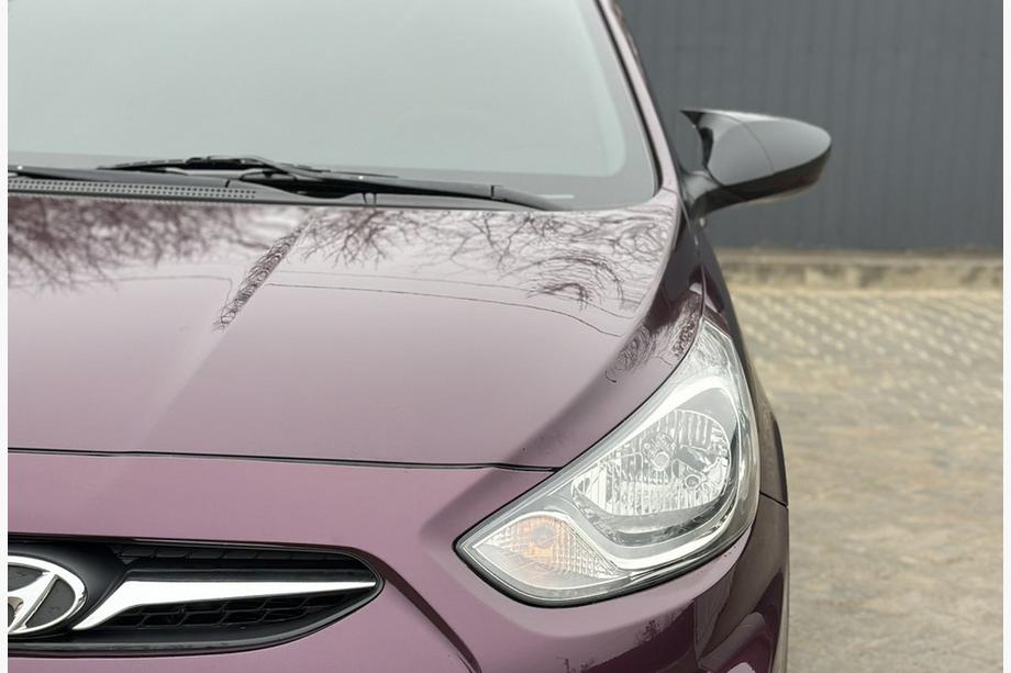 Hyundai Accent 2011-2017 Coques de rétroviseurs avec découpe pour clignotant style BMW (2 pcs) Photo 2