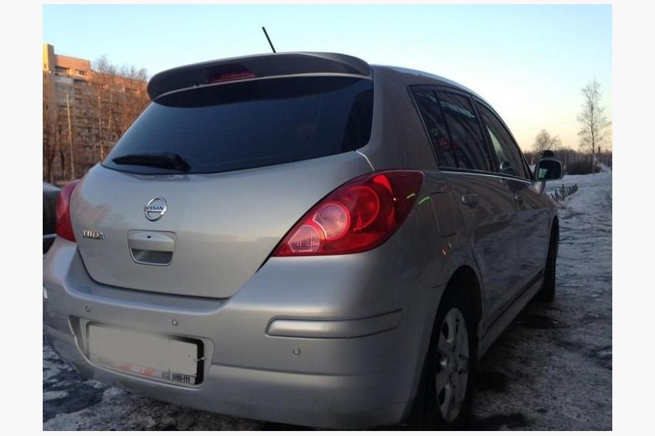 Nissan Tiida 2004-2011 Aileron arrière pour HB Image
