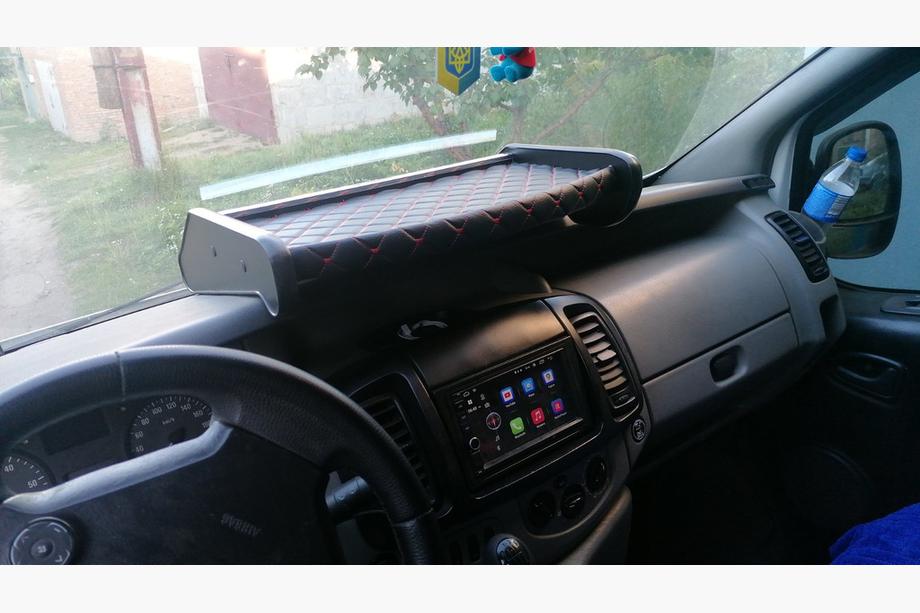 Opel Vivaro 2001–2015 Tablette de tableau de bord (2001-2010, Noir avec surpiqûre rouge) Photo 5