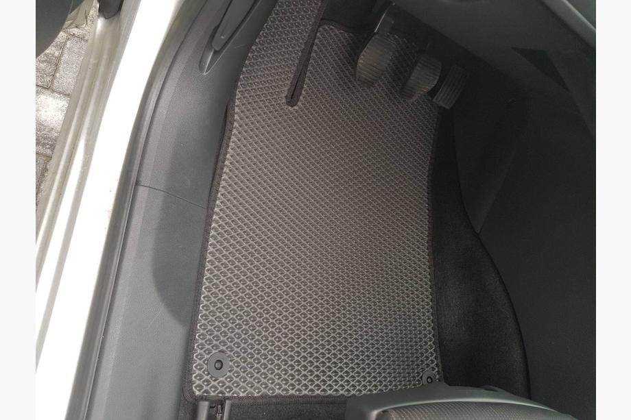 Peugeot 508 2010-2018 Tapis de sol EVA (noirs) Image