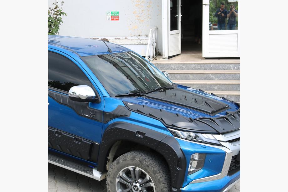 Mitsubishi L200 2015-2024 Cache de capot (ABS) Photo 2