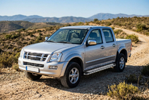Isuzu D-Max 2002-2011 Marchepieds Latéraux Maydos V2 (2007-2012, 2 pcs, Aluminium) photo 1