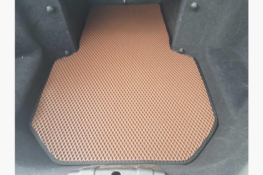 Tesla Model S 2012– Tapis de coffre avant EVA (2WD, 2012-2021, Brique) Image