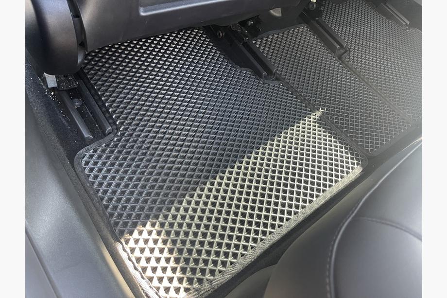Tesla Model 3 2017- Tapis de sol EVA (noirs) Photo 7