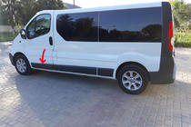 Renault Trafic 2001–2015 Moulure de porte d'origine d'occasion (L1) photo 1