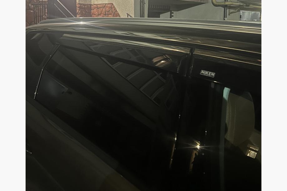 Peugeot 5008 2016-2023 Déflecteurs de Vitres avec Moulure Chromée (4 pcs, Niken) Photo 6